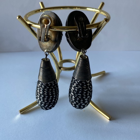 VINTAGE Fancy (silver/black shell) with hanging black/silver tassel clip-on … - Picture 2 of 3